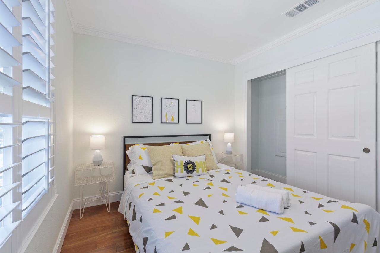 @ Marbella Lane - Buckingham Place Laundry + P Pacifica Extérieur photo