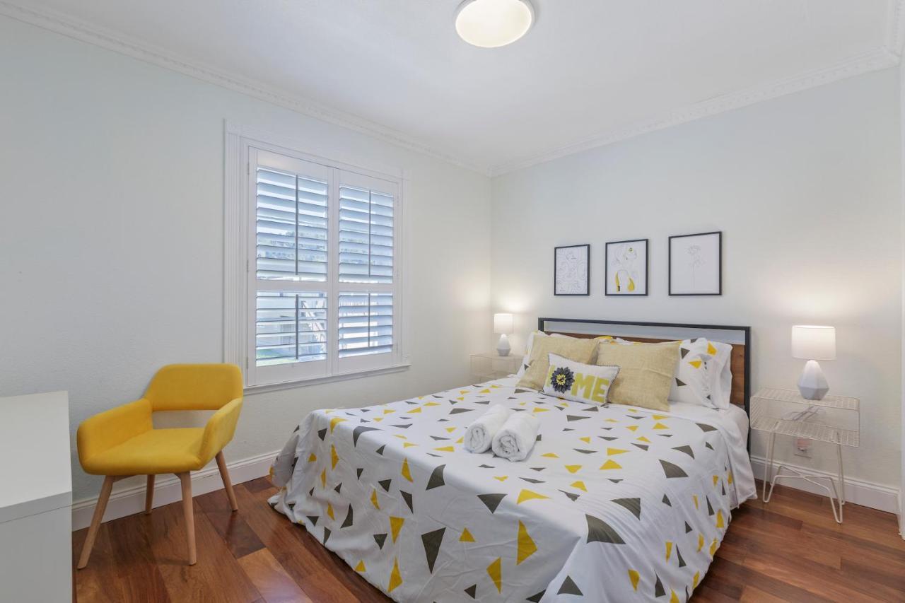 @ Marbella Lane - Buckingham Place Laundry + P Pacifica Extérieur photo